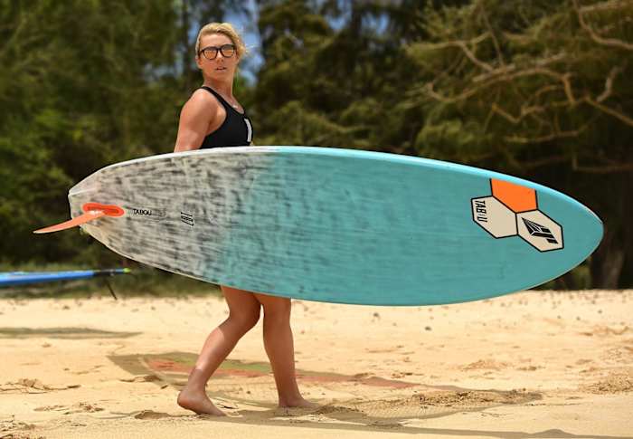 mikaela-shiffrin-surf